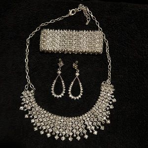 Excellent Condition Charter Club Jewelry Set